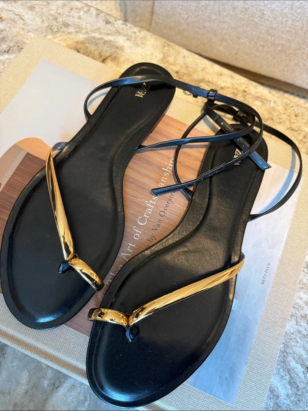 NWOT Zara sandals size 40 - Picture 2 of 3